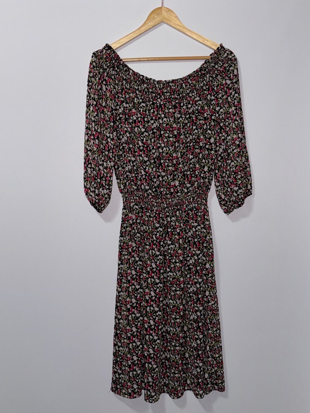 Newport News long sleeve pink and black floral dress women’s size medium